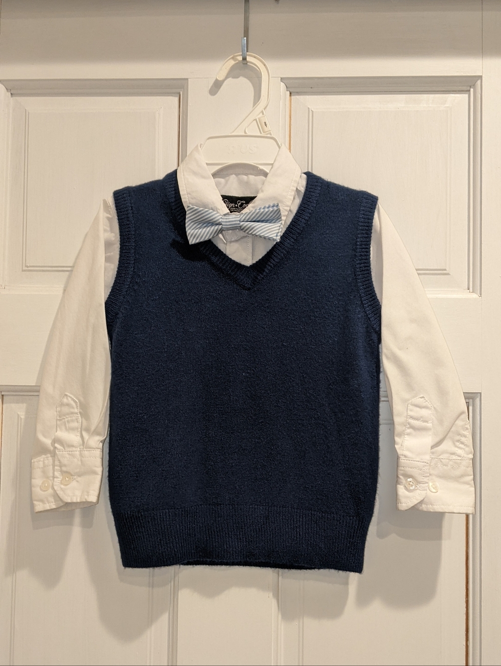 Toddler White Oxford Shirt, Seersucker Bowtie, And Navy Knit Vest, Size 2T
